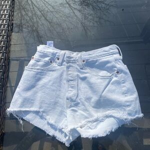 White Levi's 501 Denim Women's Shorts